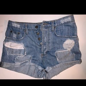 LF Shorts Distressed car Mar Waist Sz 27 EUC